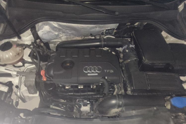 Used Audi Q3 2015 35 TFSI quattro Technology Edition Engine Bay
