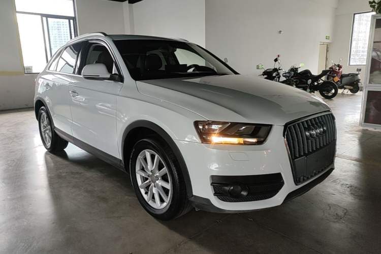 Used Audi Q3 2015 30 TFSI Ambition Edition Exterior 1