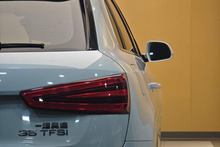 Used Audi Q3 2015 35 TFSI Millionth Anniversary Comfort Model Exterior 12