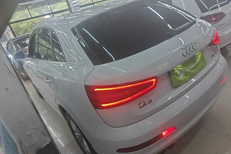 Used Audi Q3 2015 35 TFSI Comfort Model Exterior 2