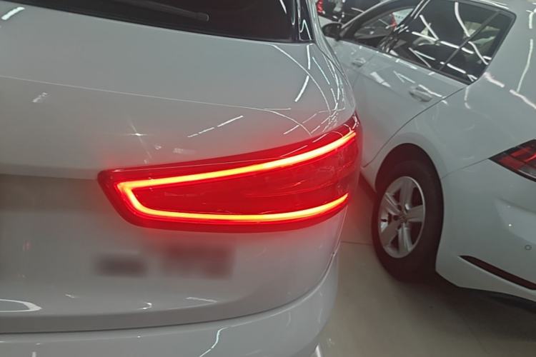Used Audi Q3 2015 35 TFSI Comfort Model Exterior 3