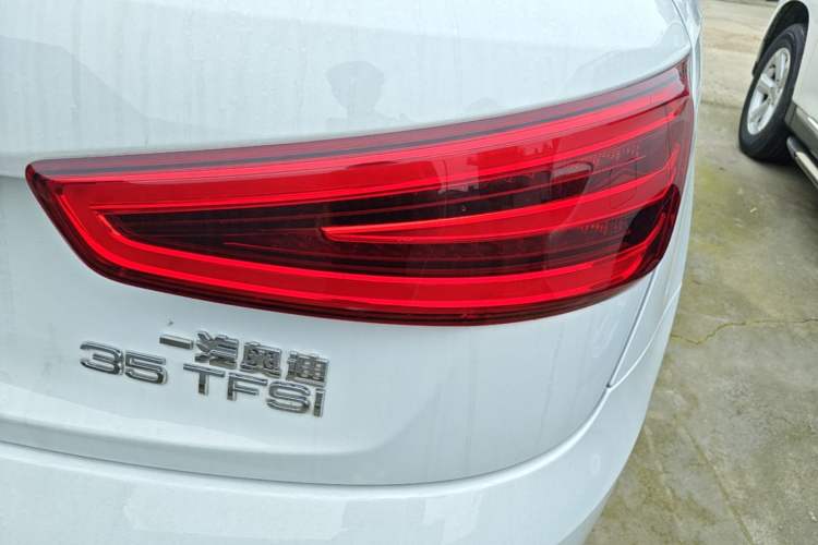 Used Audi Q3 2015 35 TFSI Ambition Edition Exterior 3