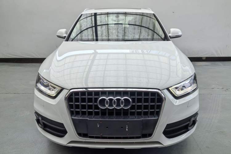 Used Audi Q3 2015 30 TFSI Comfort Model Exterior 3