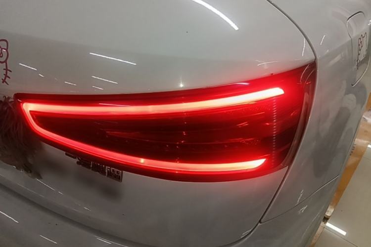 Used Audi Q3 2015 30 TFSI Comfort Model Exterior 3