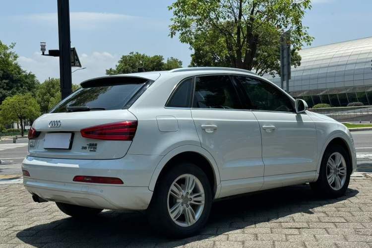 Used Audi Q3 2015 35 TFSI quattro Millionth Anniversary Edition Exterior 4