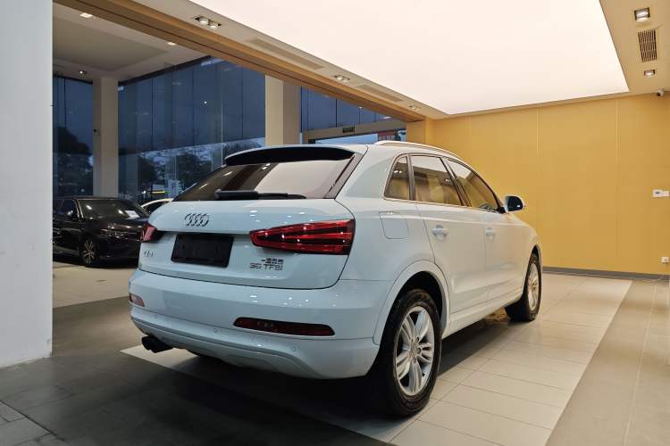 Used Audi Q3 2015 35 TFSI Millionth Anniversary Comfort Model Exterior 4