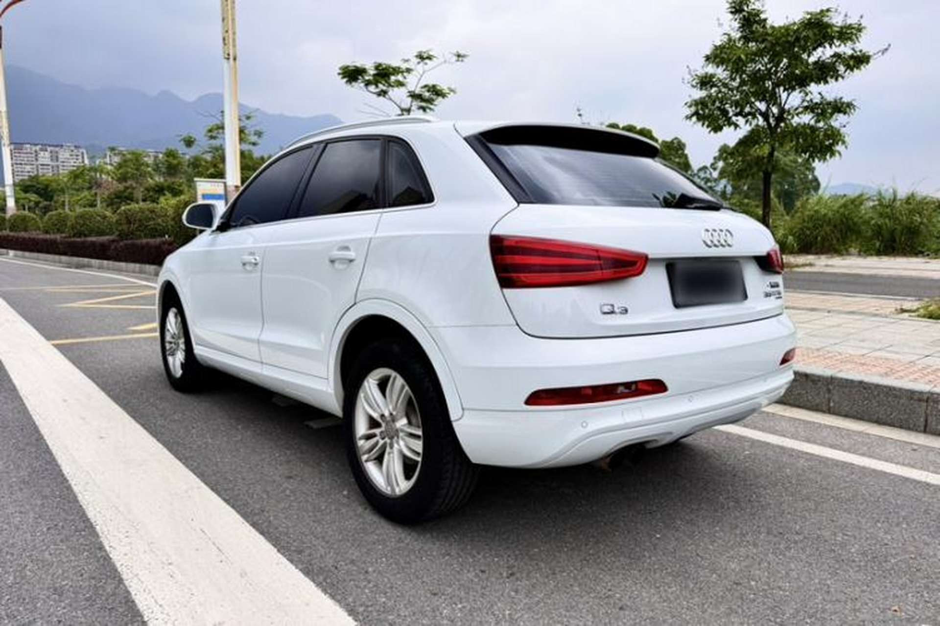 Used Audi Q3 2015 35 TFSI quattro Millionth Anniversary Edition Exterior 6