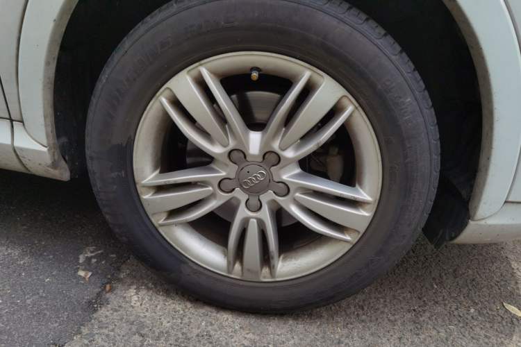 Used Audi Q3 2015 35 TFSI Comfort Model Exterior 7