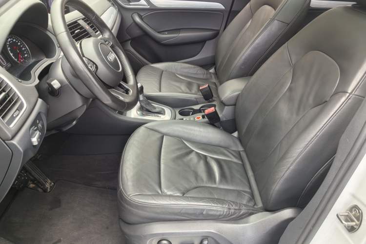 Used Audi Q3 2015 30 TFSI Comfort Model Exterior 7