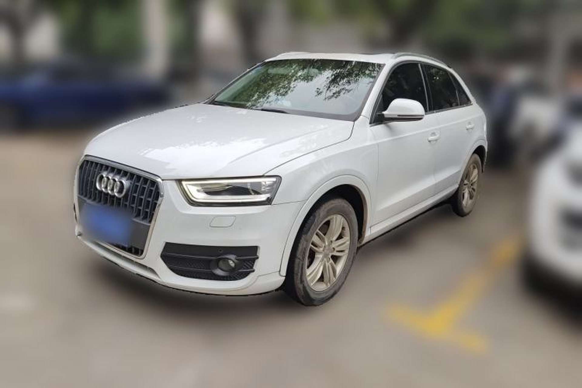 Used Audi Q3 2015 35 TFSI Comfort Model Front Left 45 Deg
