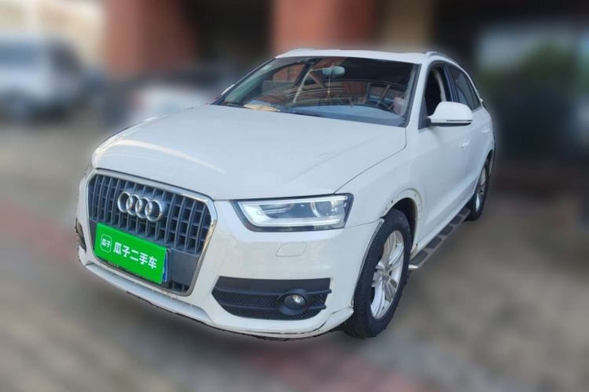 Used Audi Q3 2015 30 TFSI Comfort Model Front Left 45 Deg