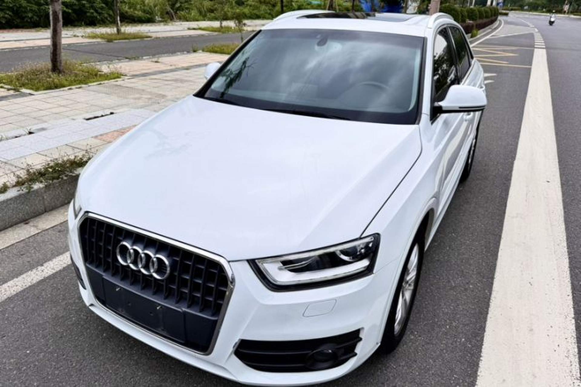 Used Audi Q3 2015 35 TFSI quattro Millionth Anniversary Edition Front Left 45 Deg