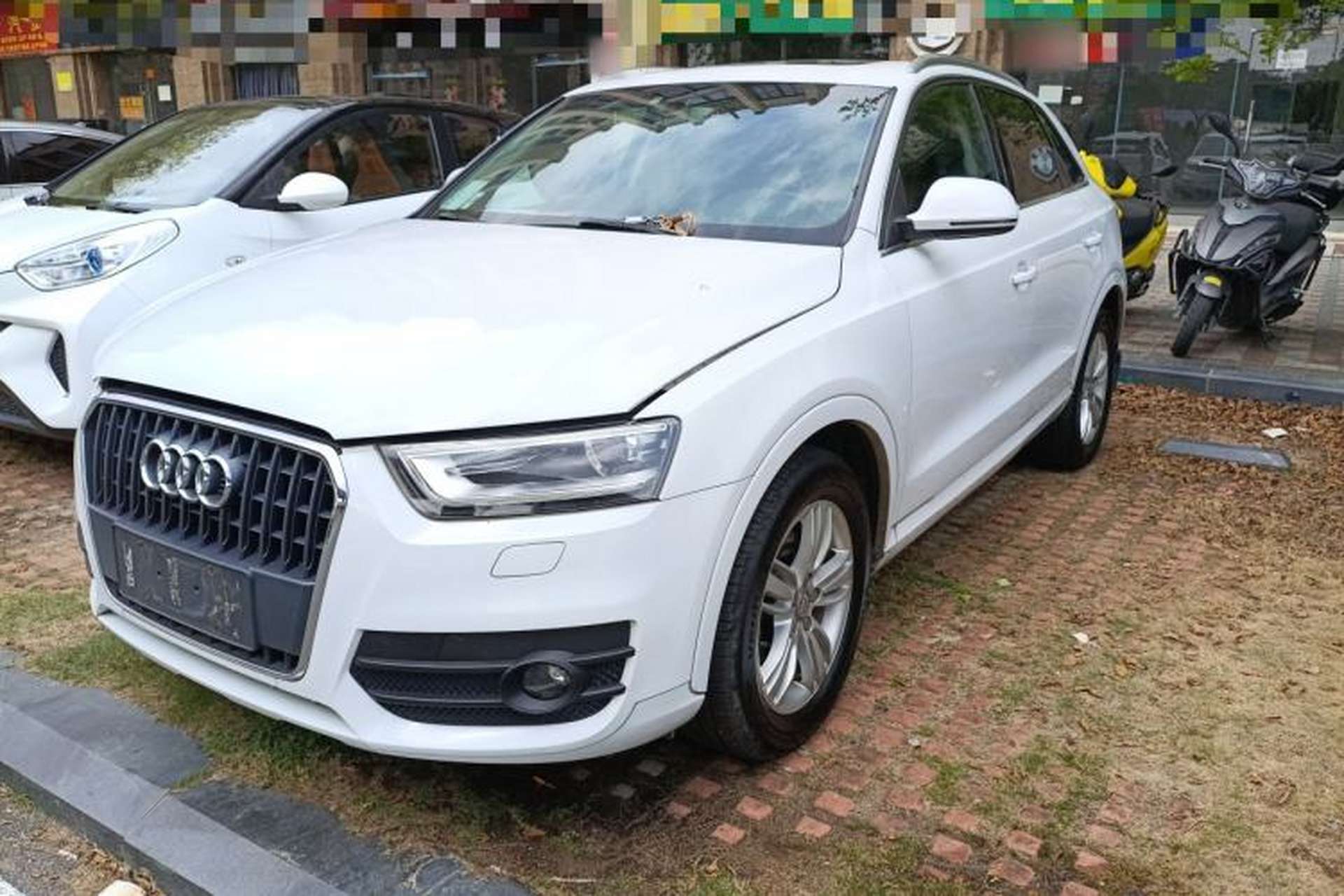 Used Audi Q3 2015 30 TFSI Comfort Model Front Left 45 Deg