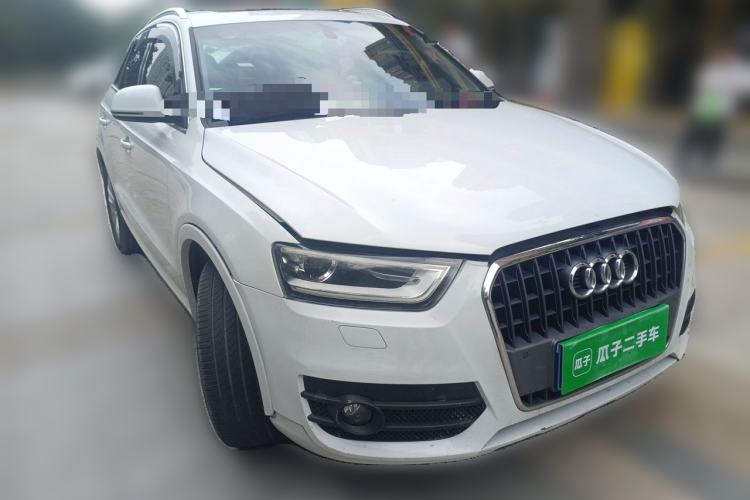 Used Audi Q3 2015 35 TFSI Comfort Model Front Right 45 Deg