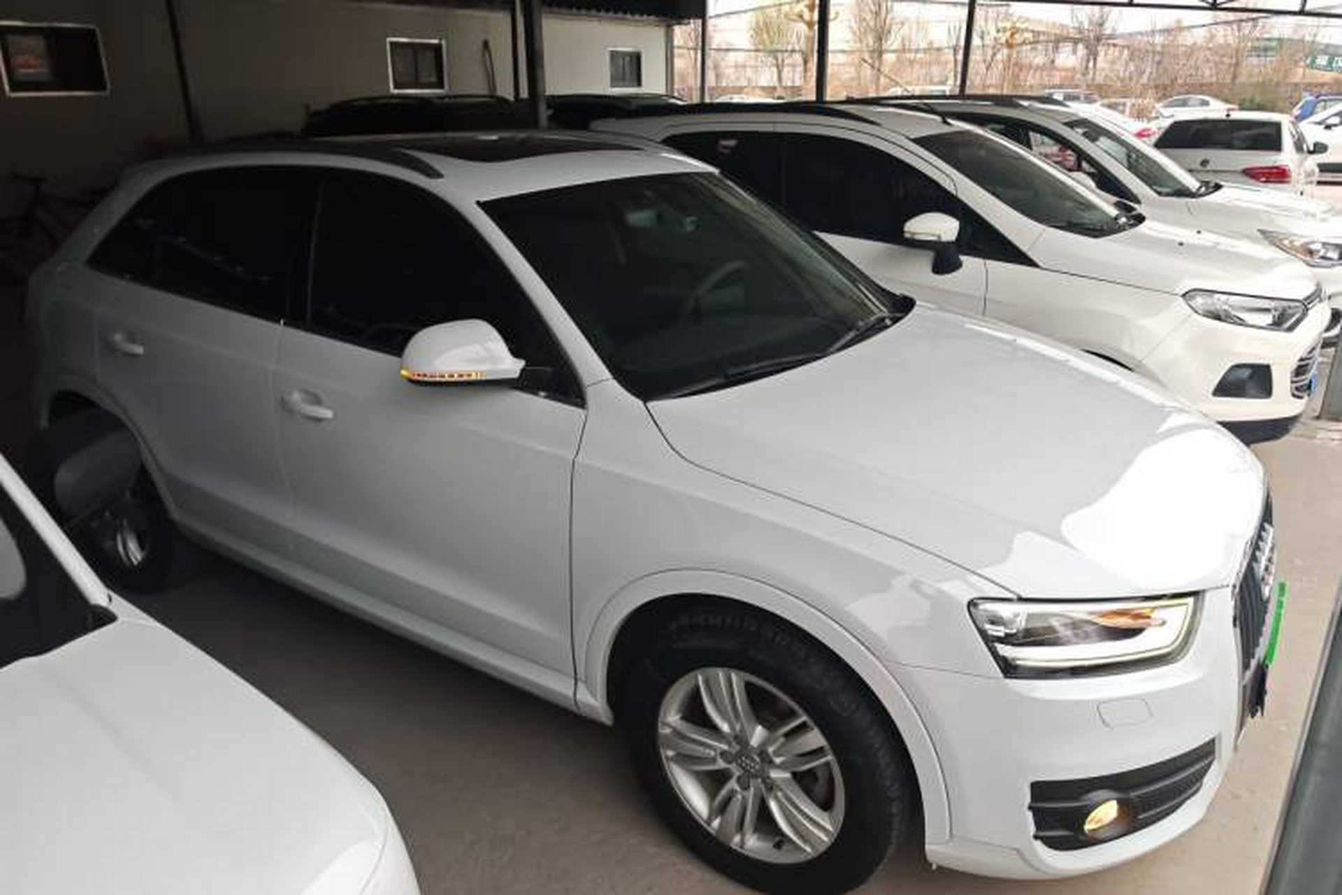 Used Audi Q3 2015 35 TFSI quattro Technology Edition Front Right 45 Deg