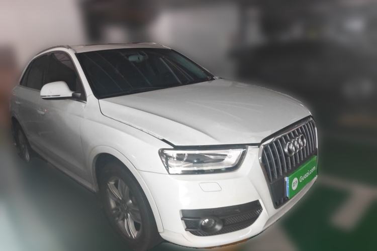 Used Audi Q3 2015 35 TFSI quattro Technology Edition Front Right 45 Deg