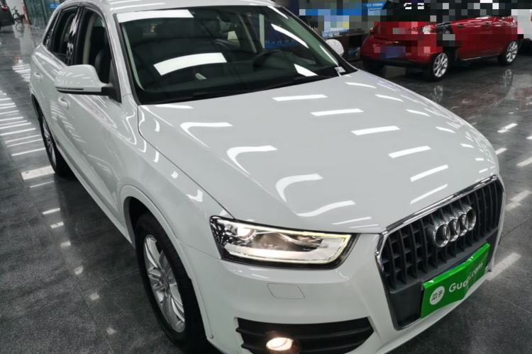 Used Audi Q3 2015 35 TFSI Ambition Edition Front Right 45 Deg