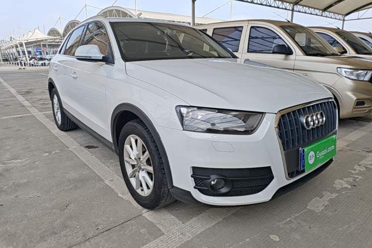 Used Audi Q3 2015 35 TFSI Millionth Anniversary Intelligent Edition Front Right 45 Deg