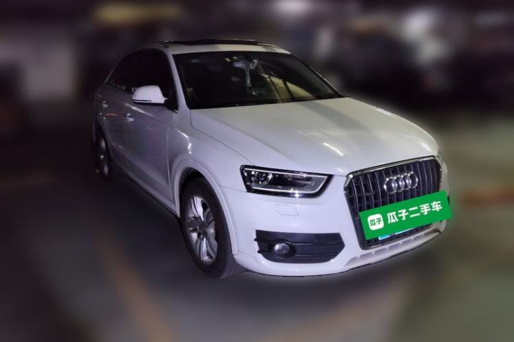 Used Audi Q3 2015 35 TFSI quattro Technology Edition Front Right 45 Deg