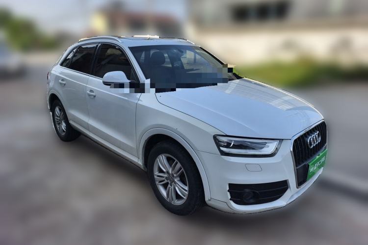 Used Audi Q3 2015 35 TFSI quattro Technology Edition Front Right 45 Deg