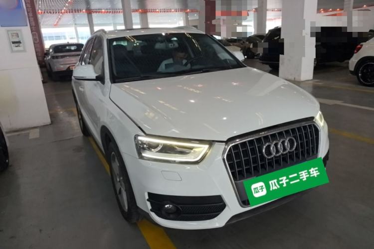 Used Audi Q3 2015 30 TFSI Ambition Edition Front Right 45 Deg