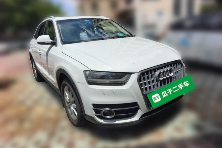 Used Audi Q3 2015 35 TFSI Ambition Edition Front Right 45 Deg
