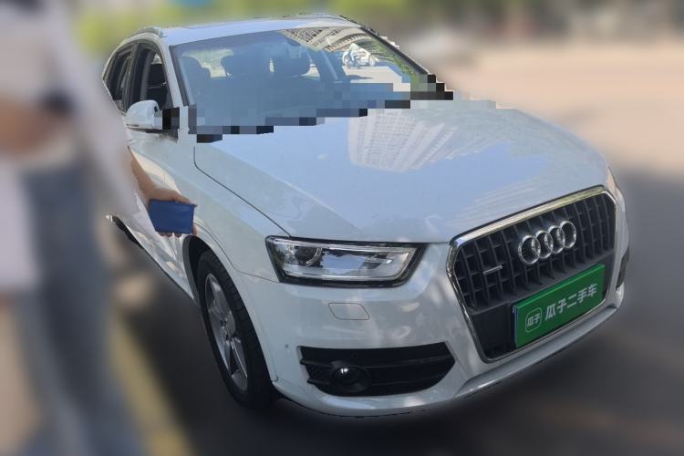 Used Audi Q3 2015 35 TFSI quattro Luxury Edition Front Right 45 Deg
