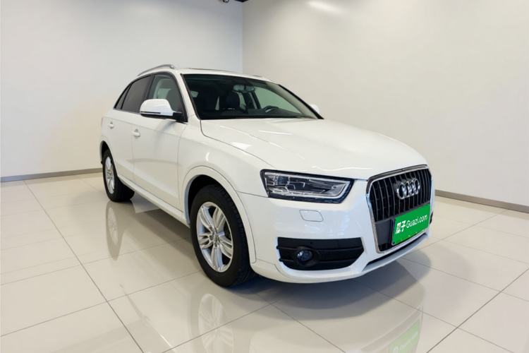 Used Audi Q3 2015 35 TFSI quattro Millionth Anniversary Edition Front Right 45 Deg