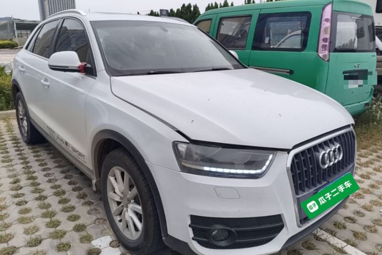 Used Audi Q3 2015 35 TFSI Ambition Edition Front Right 45 Deg