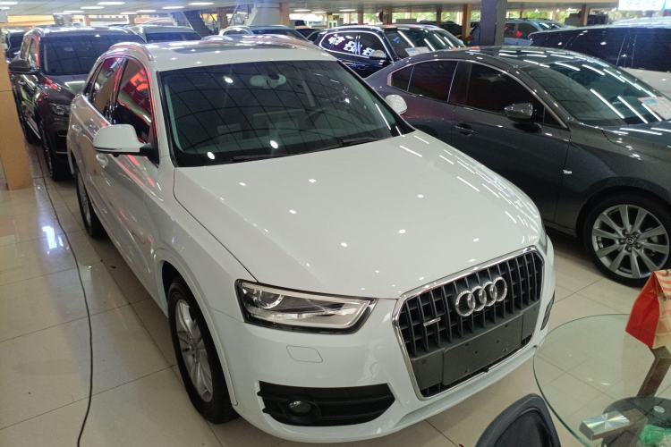 Used Audi Q3 2015 35 TFSI quattro Technology Edition Front Right 45 Deg