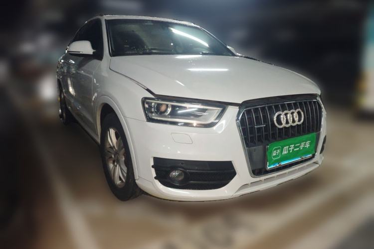 Used Audi Q3 2015 35 TFSI quattro Technology Edition Front Right 45 Deg