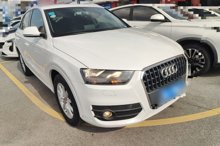 Used Audi Q3 2015 30 TFSI Ambition Edition Front Right 45 Deg