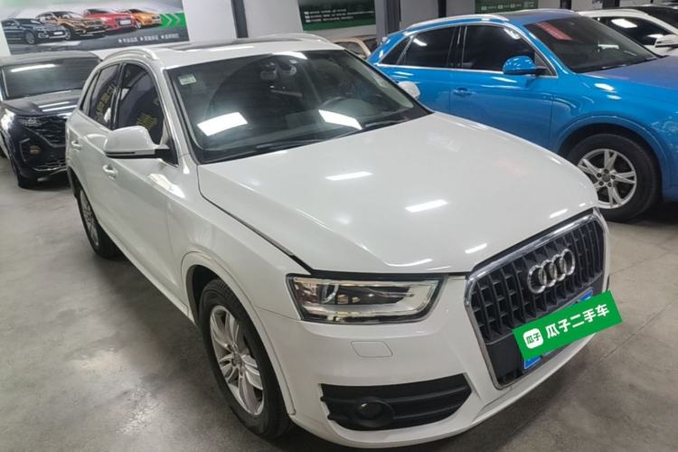 Used Audi Q3 2015 35 TFSI Comfort Model Front Right 45 Deg