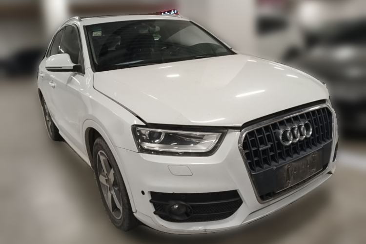 Used Audi Q3 2015 35 TFSI quattro Luxury Edition Front Right 45 Deg