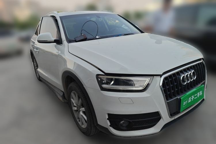 Used Audi Q3 2015 35 TFSI Ambition Edition Front Right 45 Deg