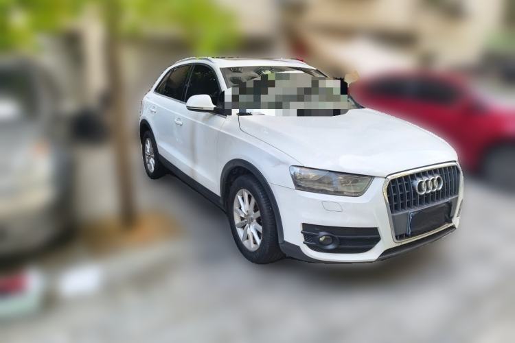 Used Audi Q3 2015 35 TFSI Ambition Edition Front Right 45 Deg