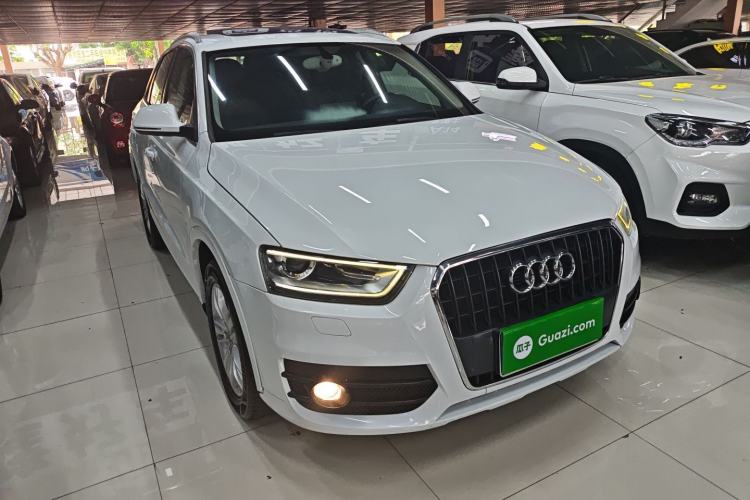 Used Audi Q3 2015 35 TFSI quattro Millionth Anniversary Edition Front Right 45 Deg