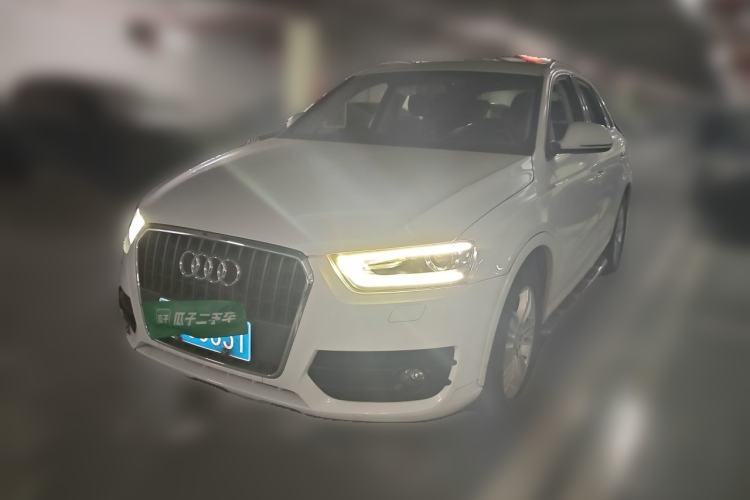 Used Audi Q3 2015 30 TFSI Comfort Model Guazi used car, China used car export, Used car for sale, Used cars, Cheapest cars for sale