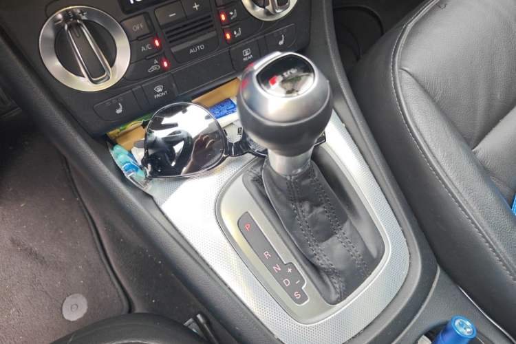Used Audi Q3 2015 35 TFSI Comfort Model Gear Lever