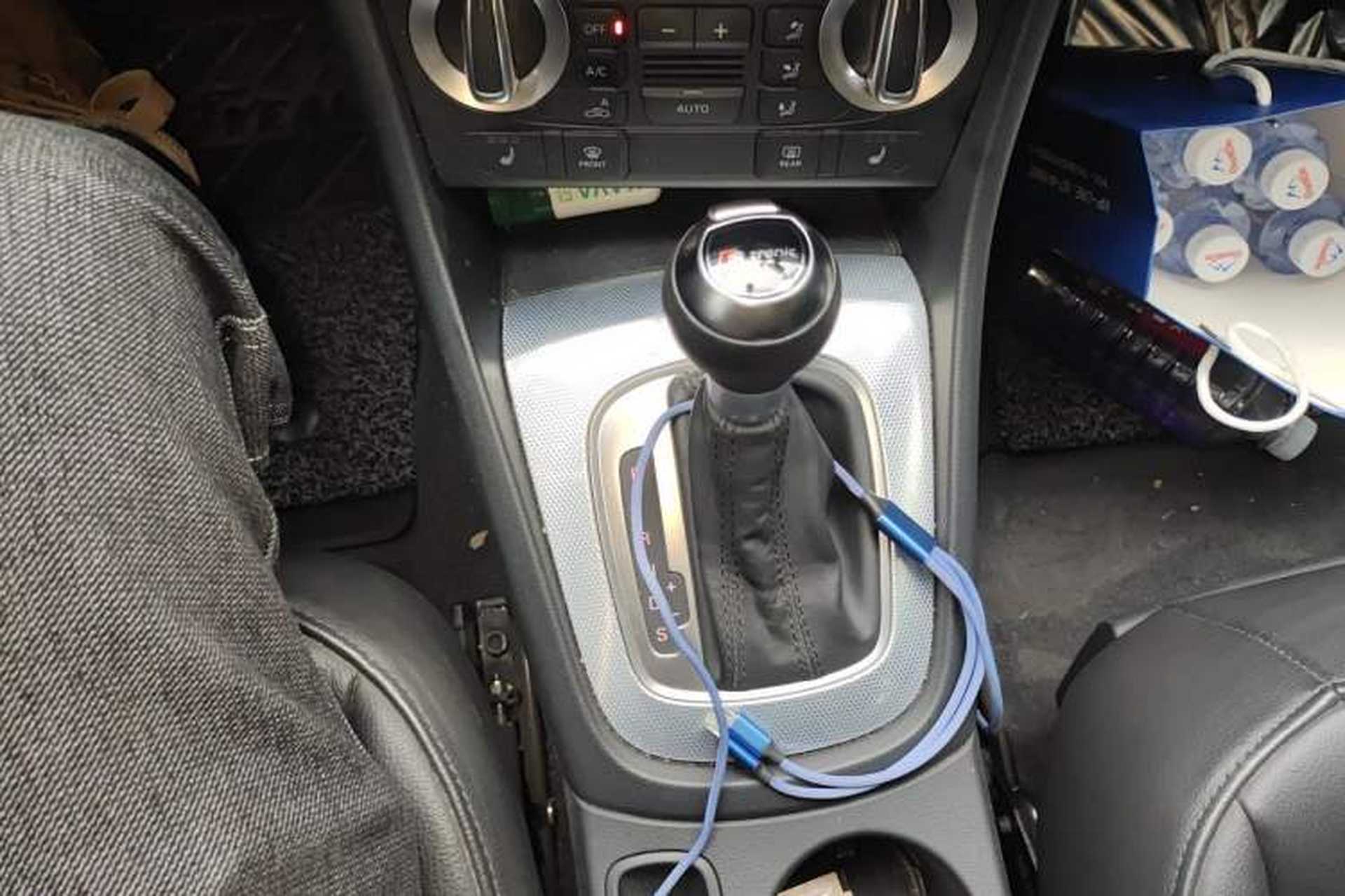Used Audi Q3 2015 35 TFSI Comfort Model Gear Lever