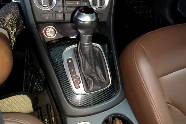 Used Audi Q3 2015 35 TFSI quattro Technology Edition Gear Lever