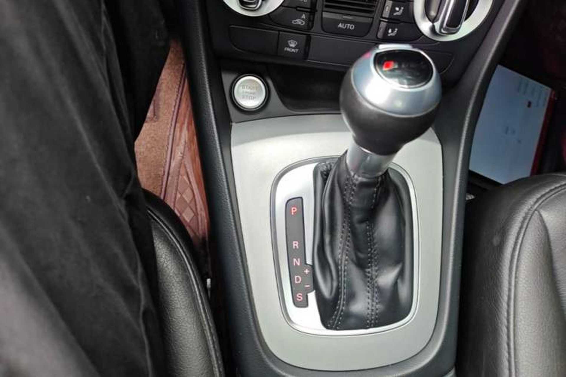 Used Audi Q3 2015 35 TFSI Ambition Edition Gear Lever