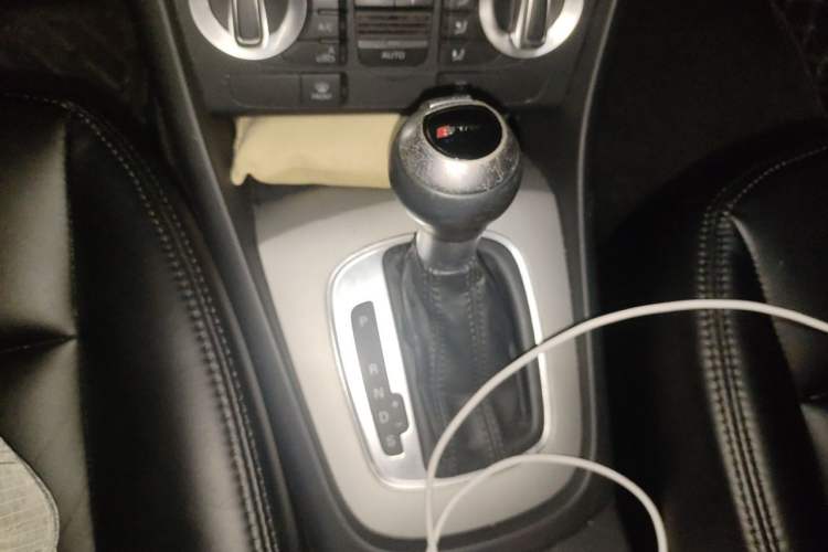 Used Audi Q3 2015 30 TFSI Ambition Edition Gear Lever