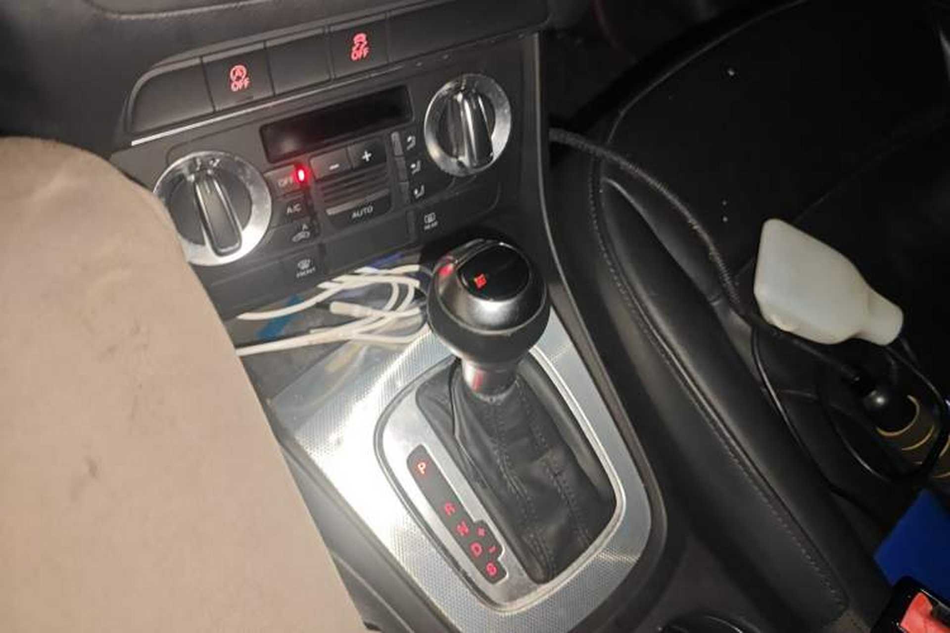 Used Audi Q3 2015 30 TFSI Comfort Model Gear Lever