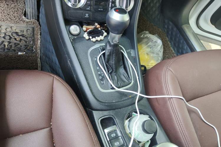 Used Audi Q3 2015 30 TFSI Comfort Model Gear Lever