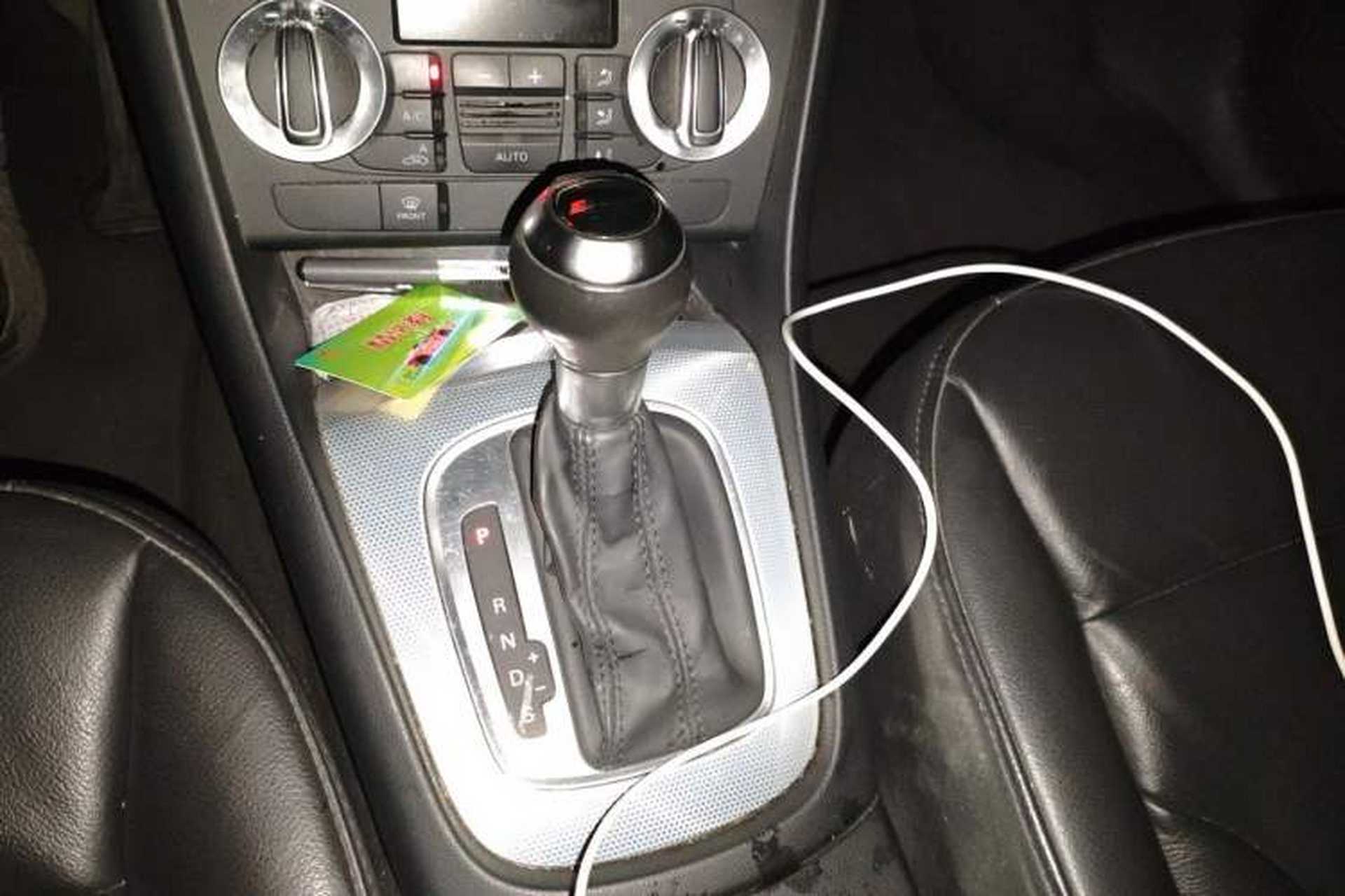 Used Audi Q3 2015 30 TFSI Comfort Model Gear Lever