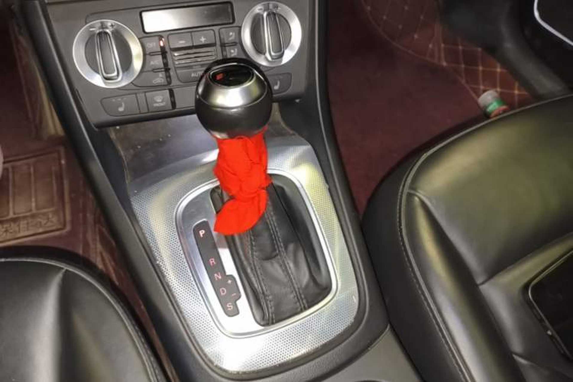 Used Audi Q3 2015 35 TFSI quattro Luxury Edition Gear Lever