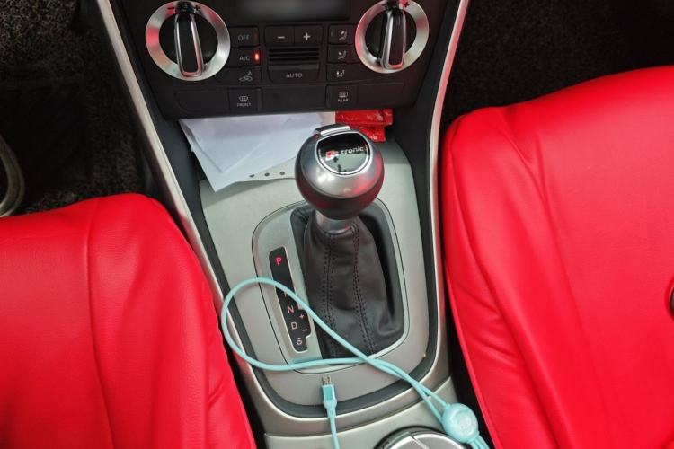 Used Audi Q3 2015 35 TFSI Ambition Edition Gear Lever