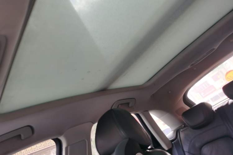 Used Audi Q3 2015 35 TFSI Comfort Model Headliner