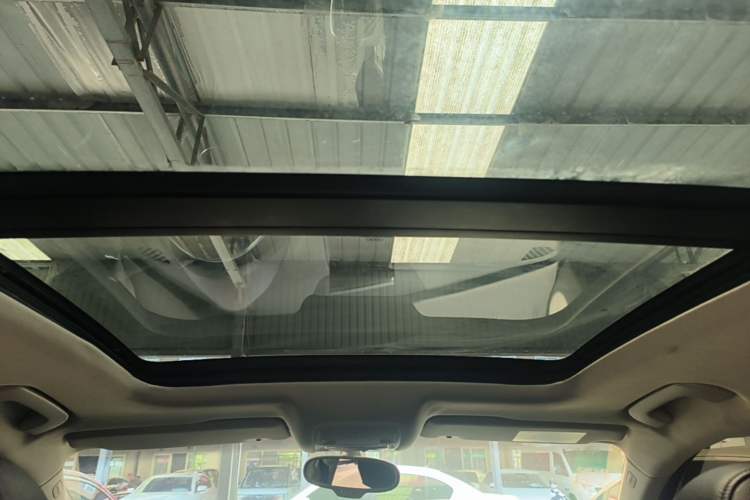 Used Audi Q3 2015 35 TFSI Ambition Edition Headliner